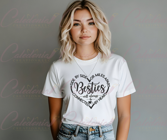 "Besties - Connected by Heart" T-Shirt